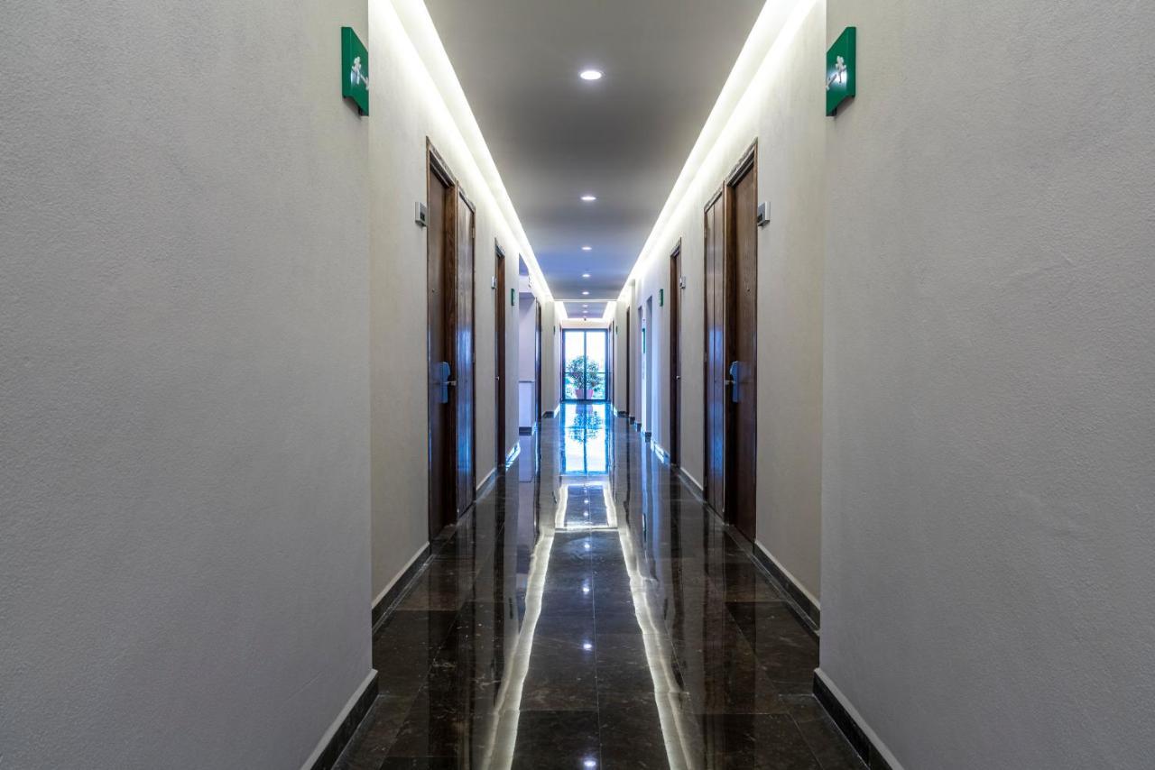Gumont Guadalajara Lopez Mateos - Minerva Otel Dış mekan fotoğraf